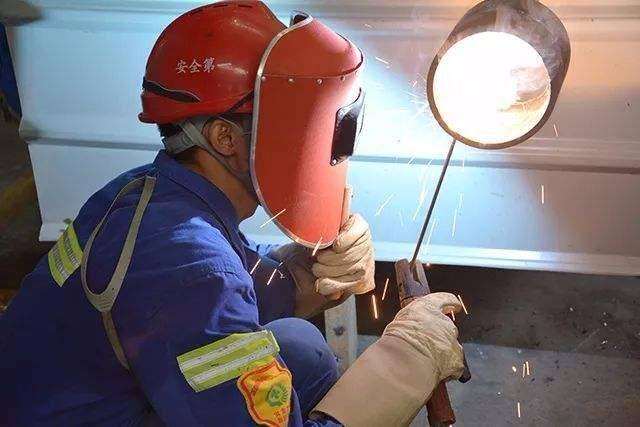 建設(shè)廳建筑焊工證辦理一般去哪個(gè)部門(mén)報(bào)名？