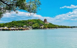 湖光山色的意思
