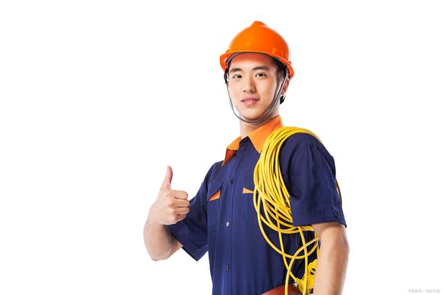 電工師傅一般在哪里找(電工上門服務(wù)收費(fèi)標(biāo)準(zhǔn))-圖1