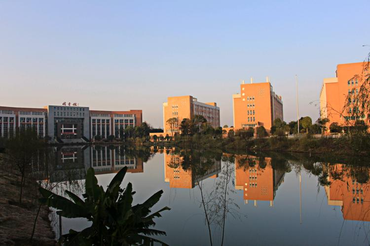 中南林科大涉外學(xué)院(長沙科技學(xué)院最新消息)-圖1