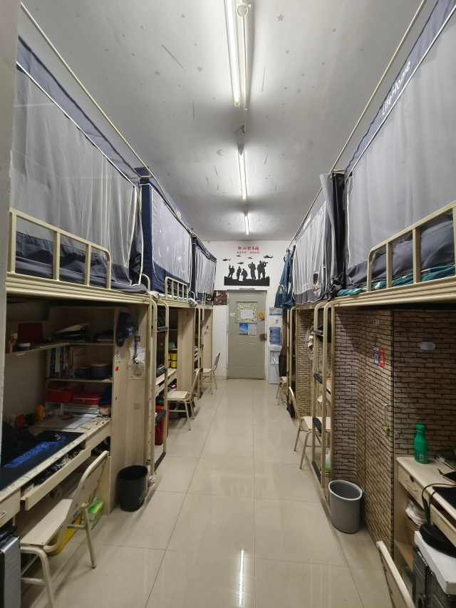 湖州學院宿舍(湖州學院學費多少錢)-圖1