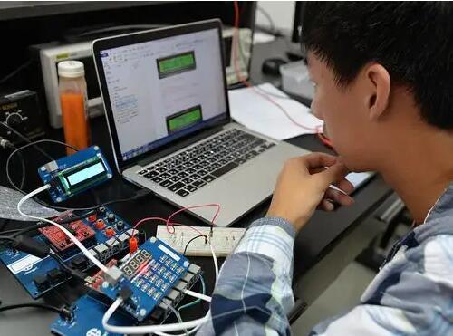 學計算機的畢業后可以找什么工作-圖1