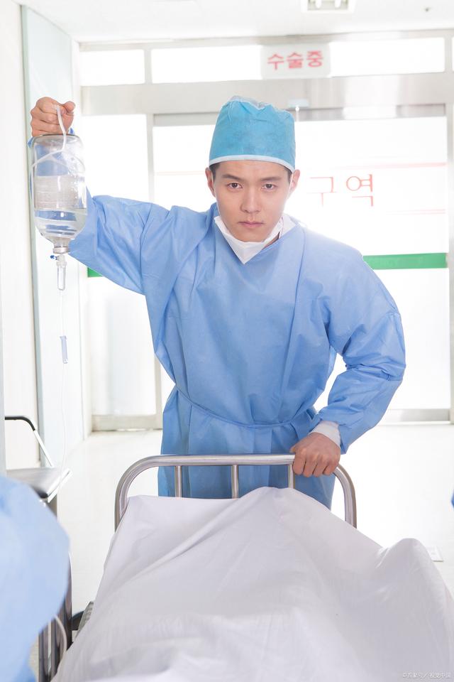 男護(hù)士30歲以后還有出路嗎-圖1