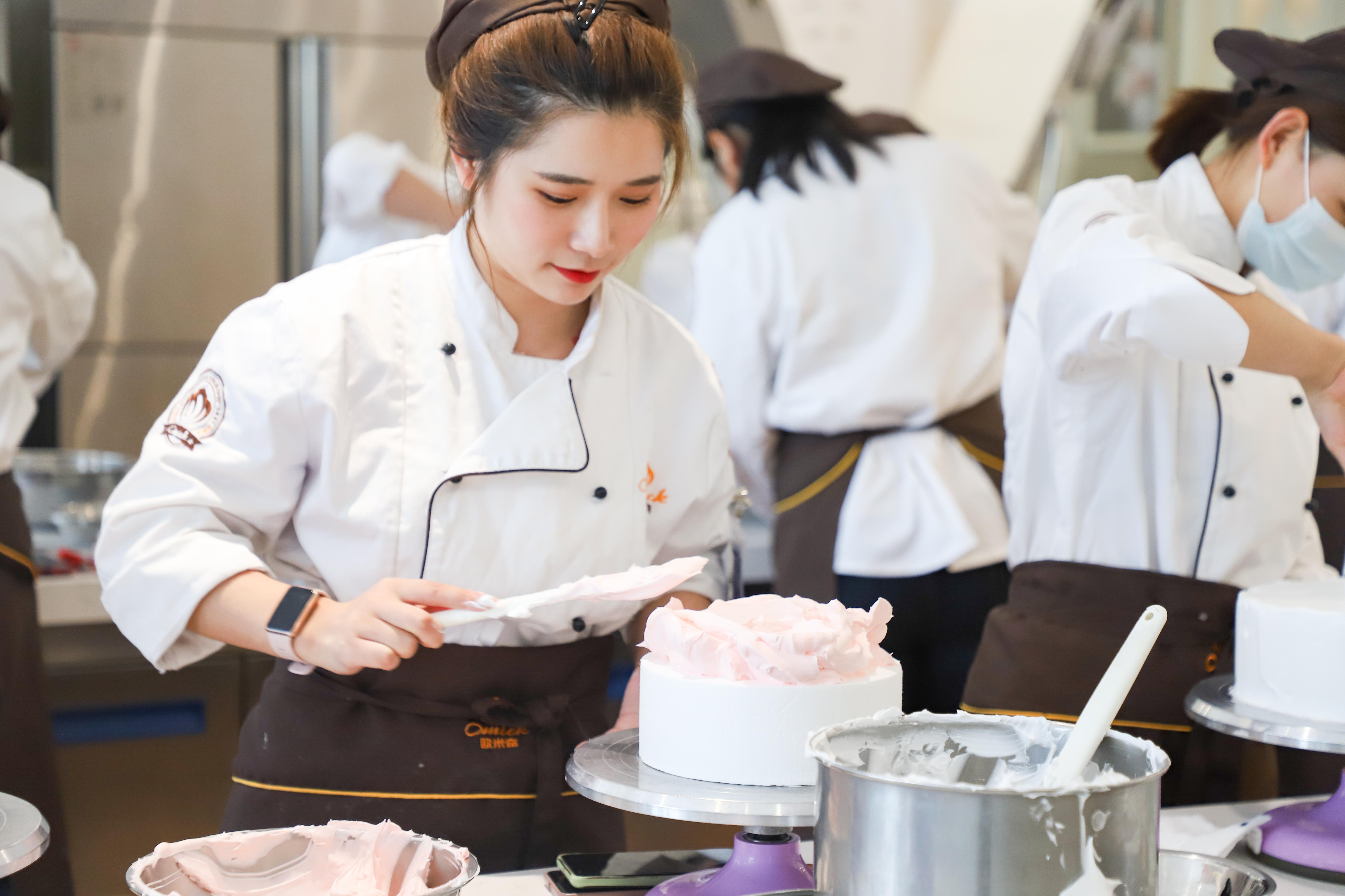 女孩學西點師累不累-圖1