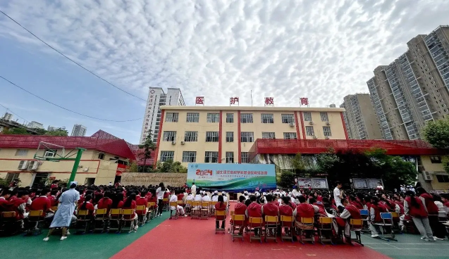 湖北武漢中專護理專業(yè)學校排名前五推薦-圖3