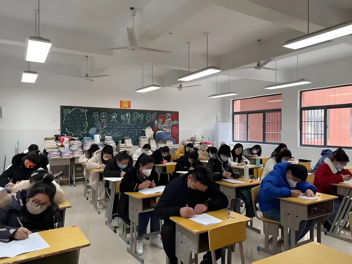 2025年安徽省成人高考怎么報名？-圖1