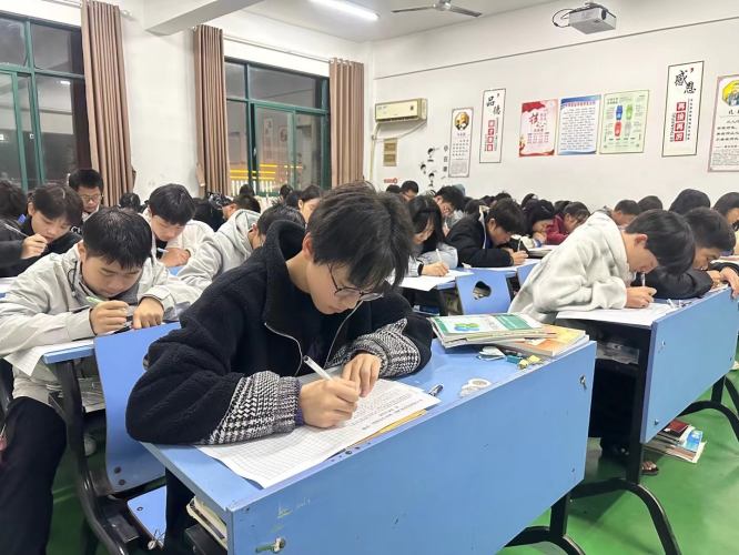2025安徽工業職業技術學院3+3升學班｜全日制大專學歷｜-圖2