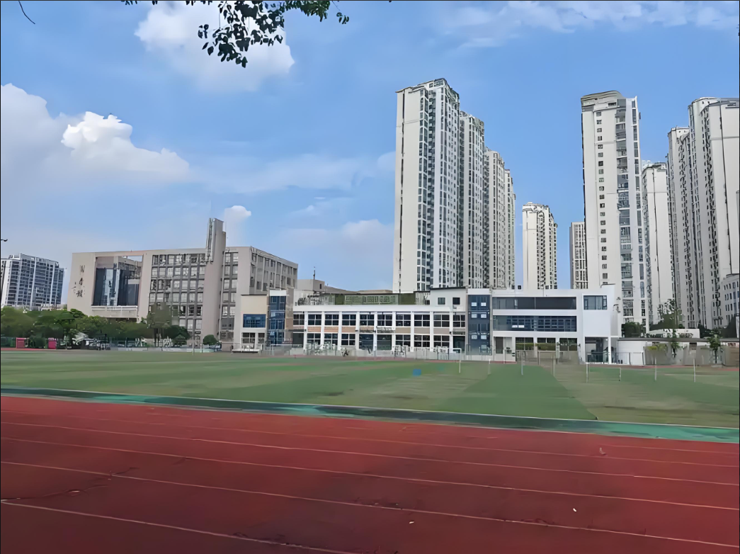 《2025年中考200分也能讀大專？安徽工貿(mào)職業(yè)技術(shù)學(xué)院3+2項(xiàng)目報(bào)名全攻略》-圖1