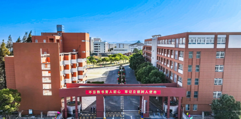 沒考上高中怎么辦？2025年合肥女生選擇醫(yī)藥衛(wèi)生學(xué)校的優(yōu)勢-圖1